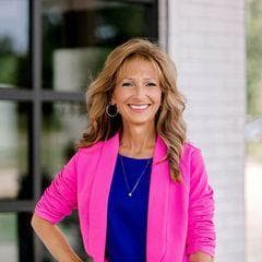 Janis Morris headshot